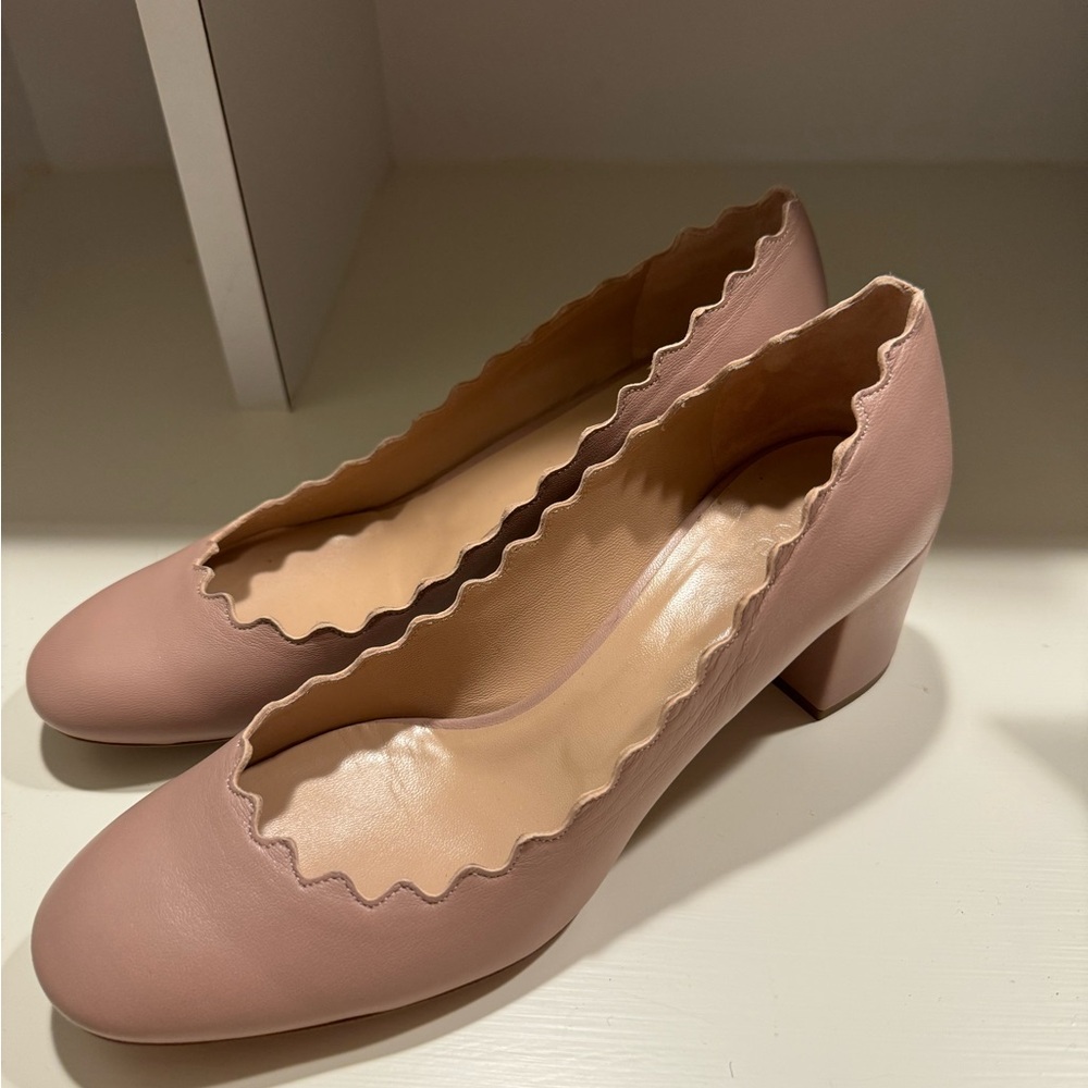 Chloe Nude Leather Scalloped Block Heel Pump - 37.5